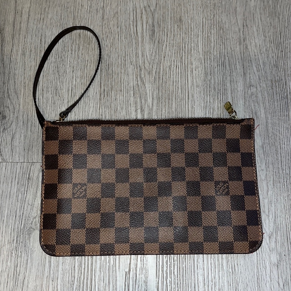 Authentic LOUIS VUITTON LIMITED ED DAMIER EBENE KARAKORAM NEVERFULL POUCH ONLY
